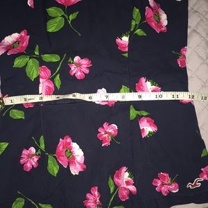 Hollister Tops - Hollister Beautiful strapless flower top . Hollister Tops - Hollister Beautiful strapless flower top .